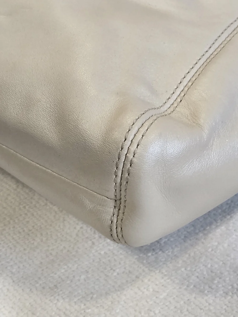 Coach Cream Leather Shoulder Bag with Silver Hardware